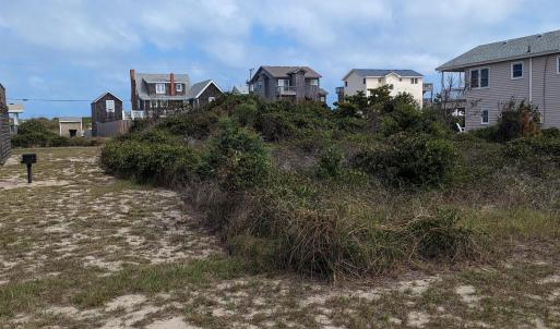 Lot for your new home!