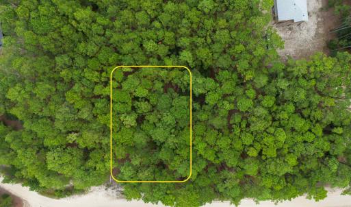 lot lines are approximate