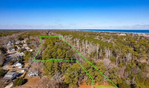 11.83 Acres !