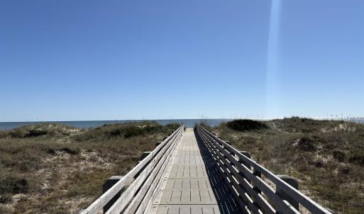 Public Beach Access 1 Mile South