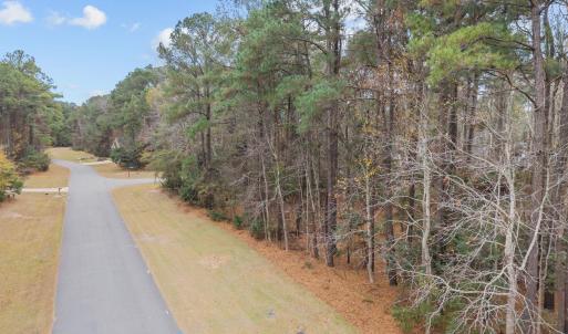 Photo #5 of 100 Sullivans Court, Powells Point, NC 0.6 acres
