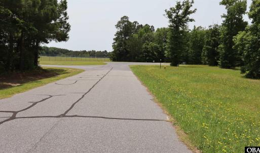 Very Short Taxi Turn Left to Gate