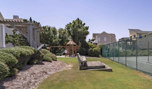 Duck Landing Tennis Courts