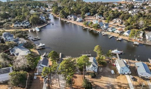 7500 SQ FT WATERFRONT