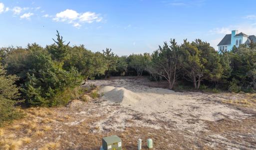 Photo #7 of 41199 Yardarm Court, Avon, NC 0.4 acres