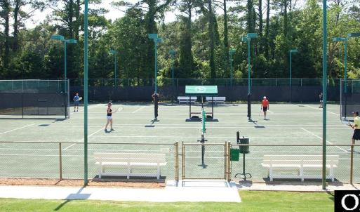 Duck Wood Racquet Club