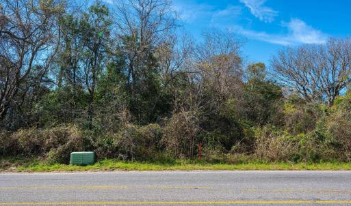 Located on Duck Rd