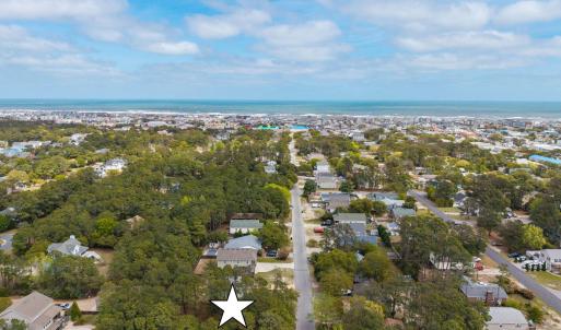 Photo #10 of 418 Burns Drive, Kill Devil Hills, NC 0.2 acres