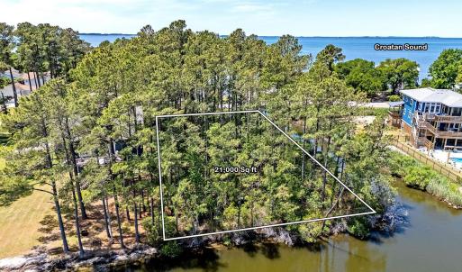 Photo #7 of 1144 Burnside Road, Manteo, NC 0.5 acres