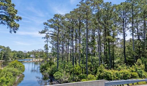 Photo #8 of 1144 Burnside Road, Manteo, NC 0.5 acres