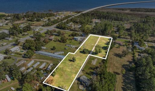 Photo #6 of 7637 Shipyard Road, Manns Harbor, NC