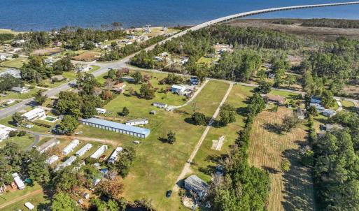 Photo #4 of 7637 Shipyard Road, Manns Harbor, NC