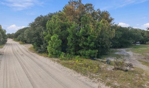 Photo #4 of 419 Brant Road, Currituck, NC