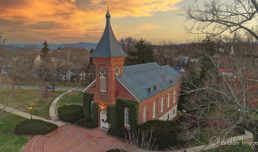 16Lee Chapel