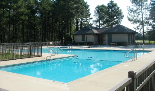 Seven Lakes West Pool