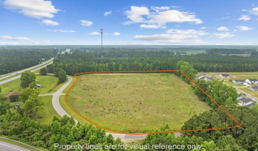 Aerial view of sparsely populated area featuring p