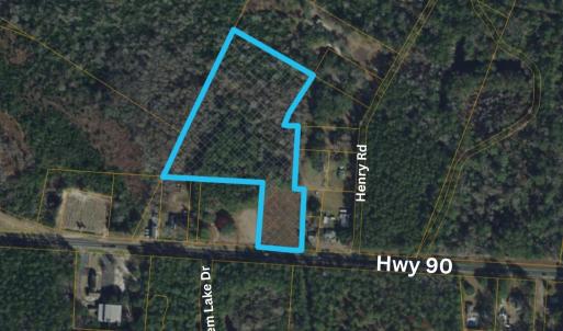 Aerial map of property and surrounding area with p