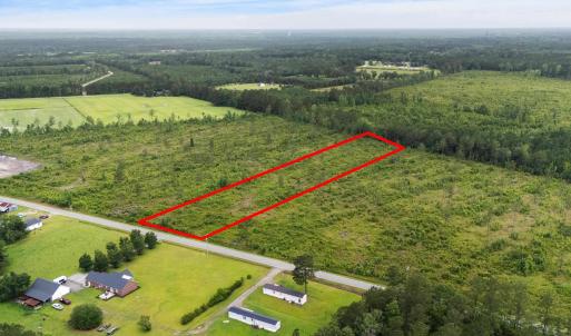 Aerial view of sparsely populated area featuring p