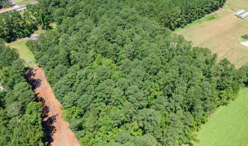 Aerial view of property's location featuring a hea