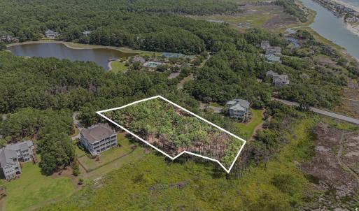 View of property location featuring a large body o
