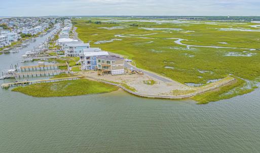 Drone / aerial view of a large body of water