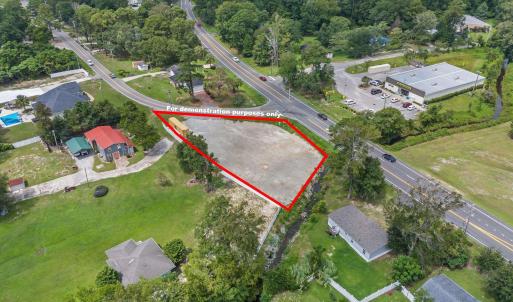 Aerial view of property's location featuring prope