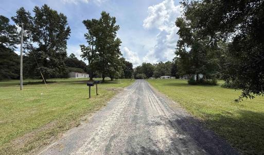 View of dirt / gravel road