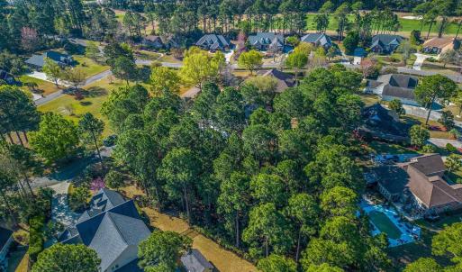 Aerial overview of property's location featuring n