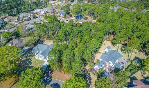 Aerial overview of property's location with nearby