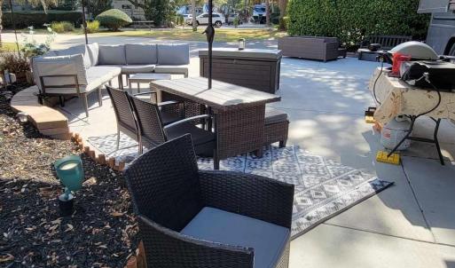 View of patio with outdoor lounge area