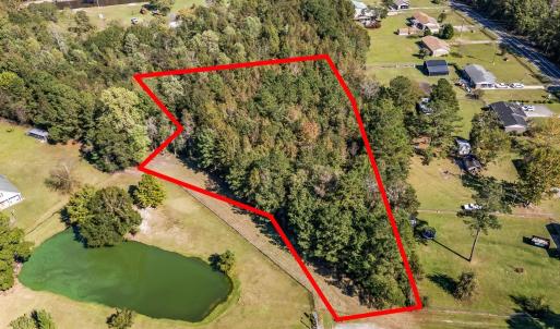 Aerial view of property's location featuring a lar