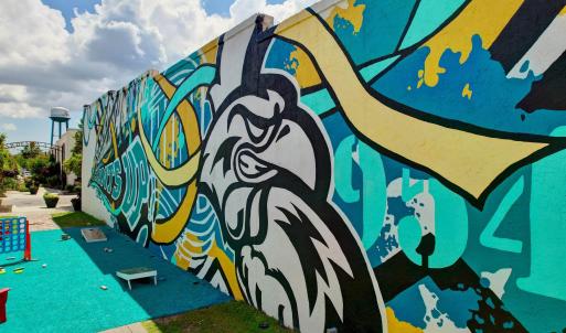 View of home's community