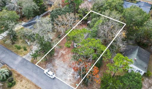 Aerial overview of property's location featuring p