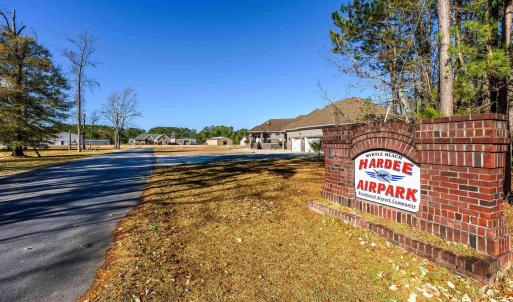 Photo #1 of 206 Mooney Ct., Loris, SC 1.0 acres