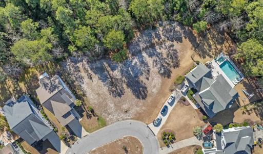 Aerial view of property and surrounding area