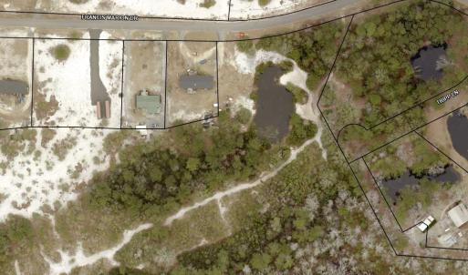 Map / location featuring property parcel outlined