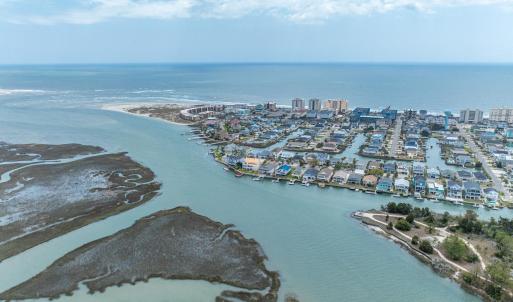 Aerial view of property and surrounding area featu