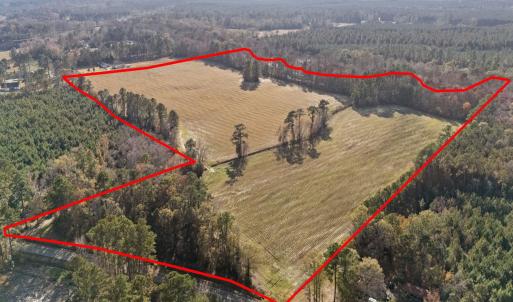 Aerial view of sparsely populated area featuring p