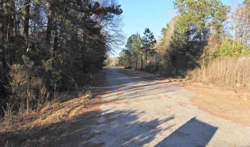 View of dirt / gravel road