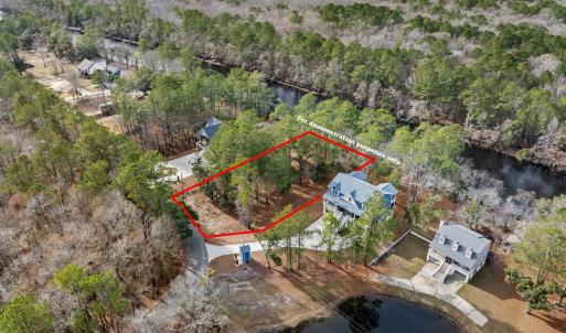 Aerial view of property and surrounding area featu