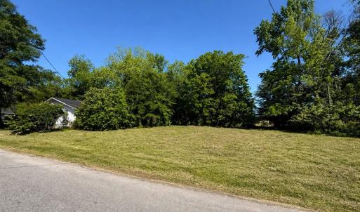 Photo #1 of 321 Barnes St, Mullins, SC 0.2 acres