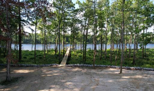 Photo #1 of 598 Comanche Dr., Georgetown, SC 1.0 acres