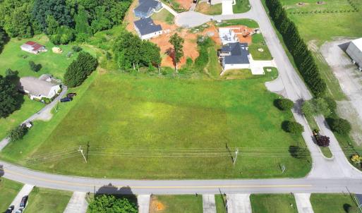 Photo #4 of 99 Cross Creek Lane, Danville, VA 2.1 acres
