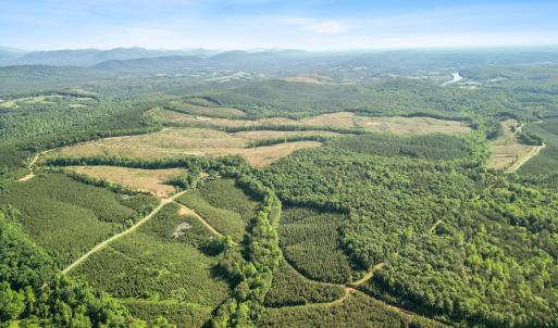 Photo #11 of 4040 Norwood Road, Gladstone, VA 405.2 acres