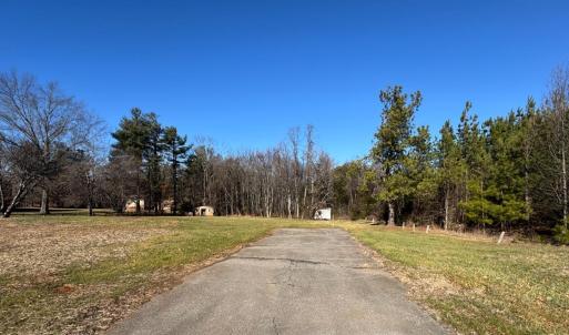 Photo #8 of 7105 Richmond Highway, Appomattox, VA 3.5 acres
