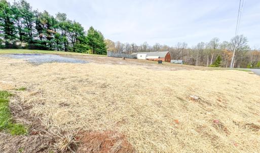 Photo #2 of 3201 Mayflower Drive, Lynchburg, VA 0.3 acres