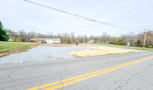 Photo #8 of 3201 Mayflower Drive, Lynchburg, VA 0.3 acres
