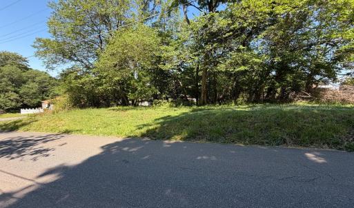Photo #3 of 2463 Holliday Street, Lynchburg, VA 0.2 acres