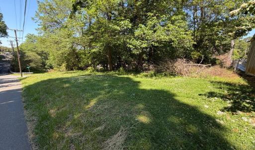 Photo #4 of 2463 Holliday Street, Lynchburg, VA 0.2 acres