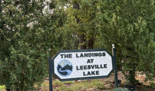 Neighborhood, The Landings at Leesville Lake